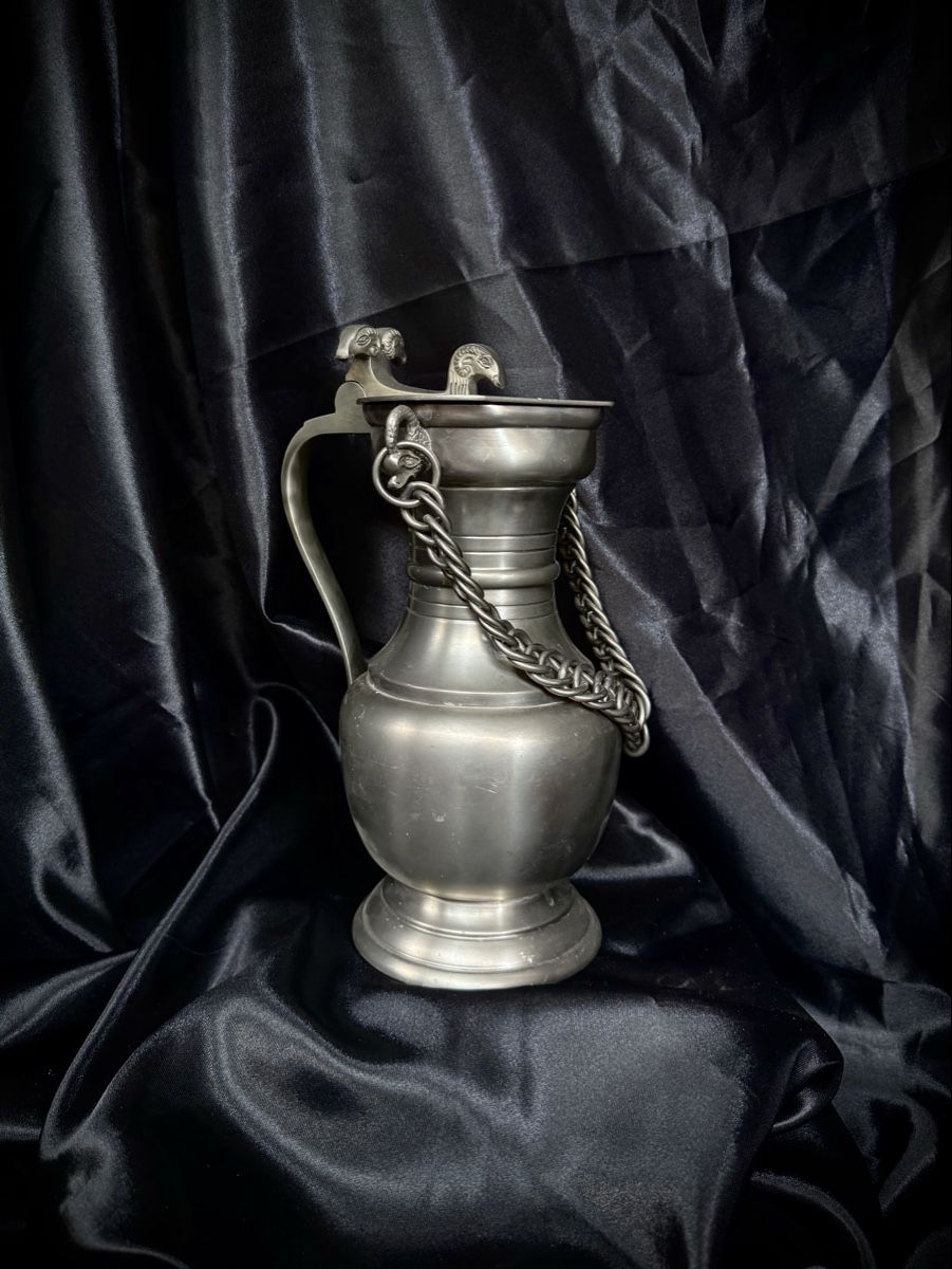 Teiere: Pewter Pitcher with Lid and Chain, Used Condition – Usato da Bern venduto da NOKOMETA 3