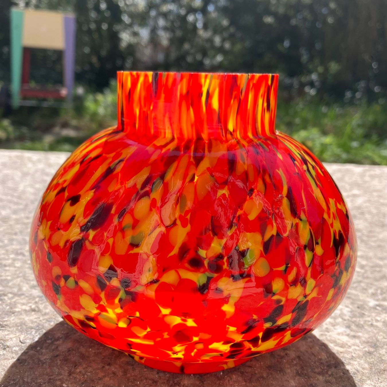 Vasi & Recipienti: Vase boule en verre soufflé moucheté – Usato da Lausanne venduto da Machins.trucs