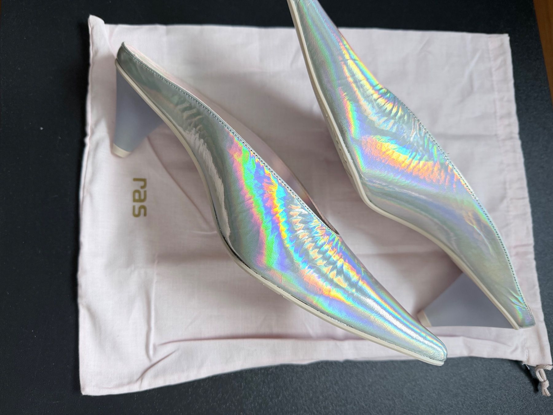 Chaussures hommes: Mules RAS argentées  ✨taille 40 – Neuf (Voir description) à Courgevaux par auxtrouvailles 6