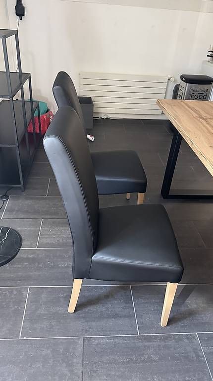 Conforama Set di tavolo e panche: Holztisch + Stühle – Usato da Lyss venduto da Farno57 2