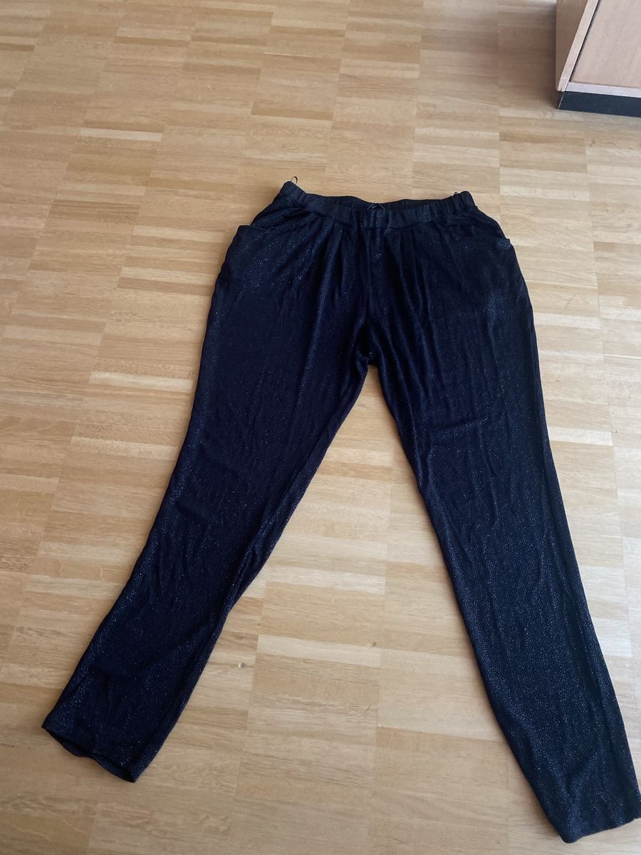 Hosen: Max&Co schwarze Hose  mit Glitzer Steine Grösse L – Gebraucht aus St Gallen von Berta343 7