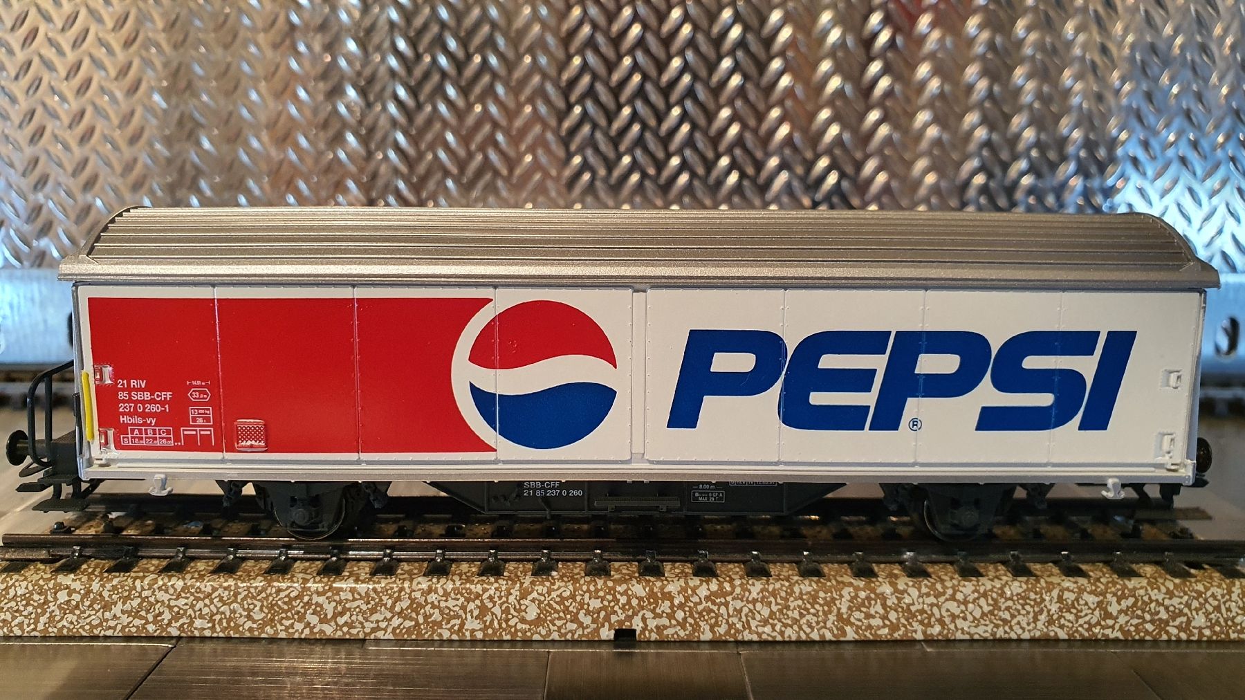 Märklin Modellini di ferrovie: MÄRKLIN H0 GÜTERWGEN PEPSİ – Usato da Männedorf venduto da Modellbau-wyss 2
