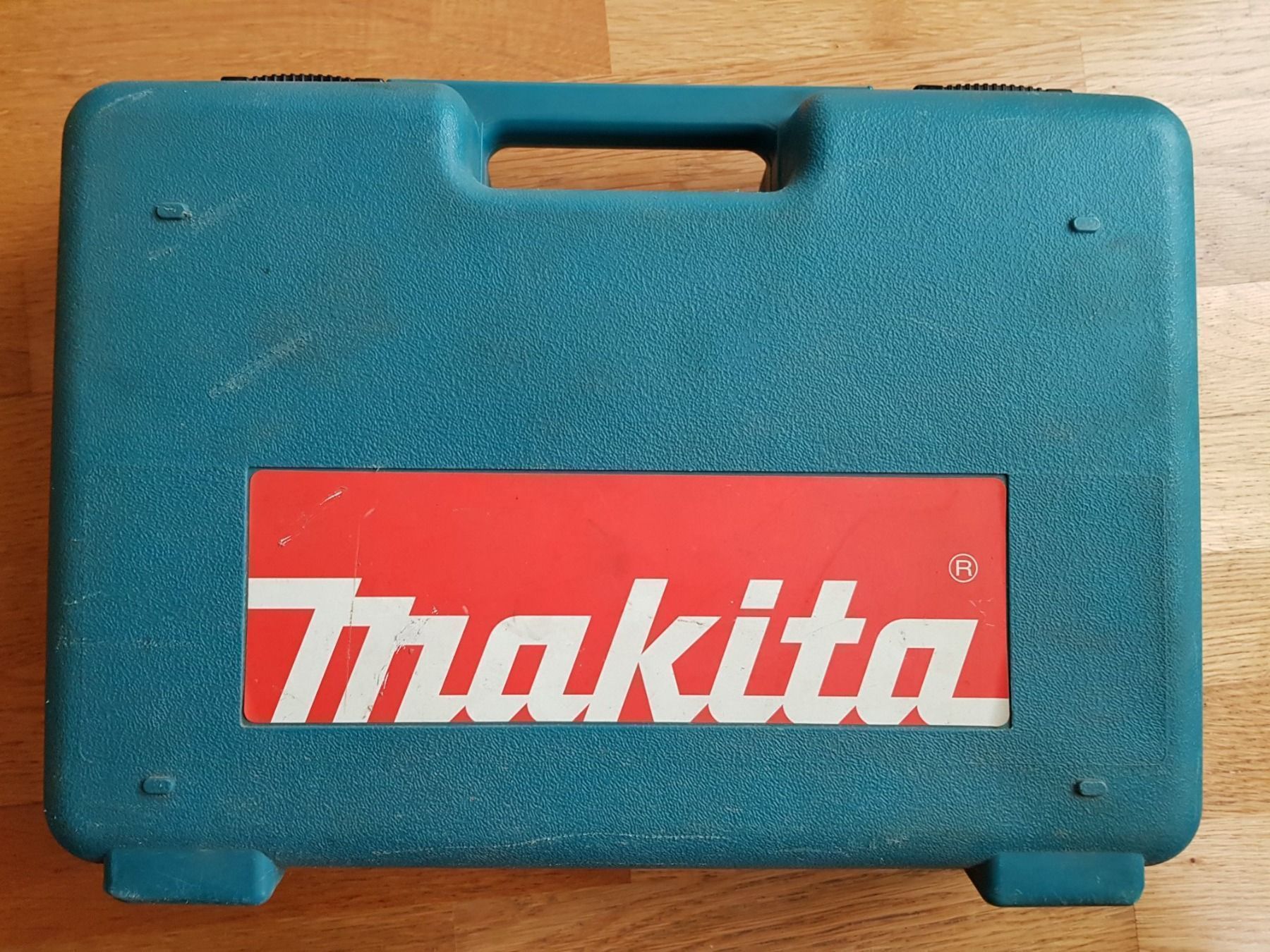 Valigie: Makita Koffer – Usato da Morens FR venduto da Kiscica