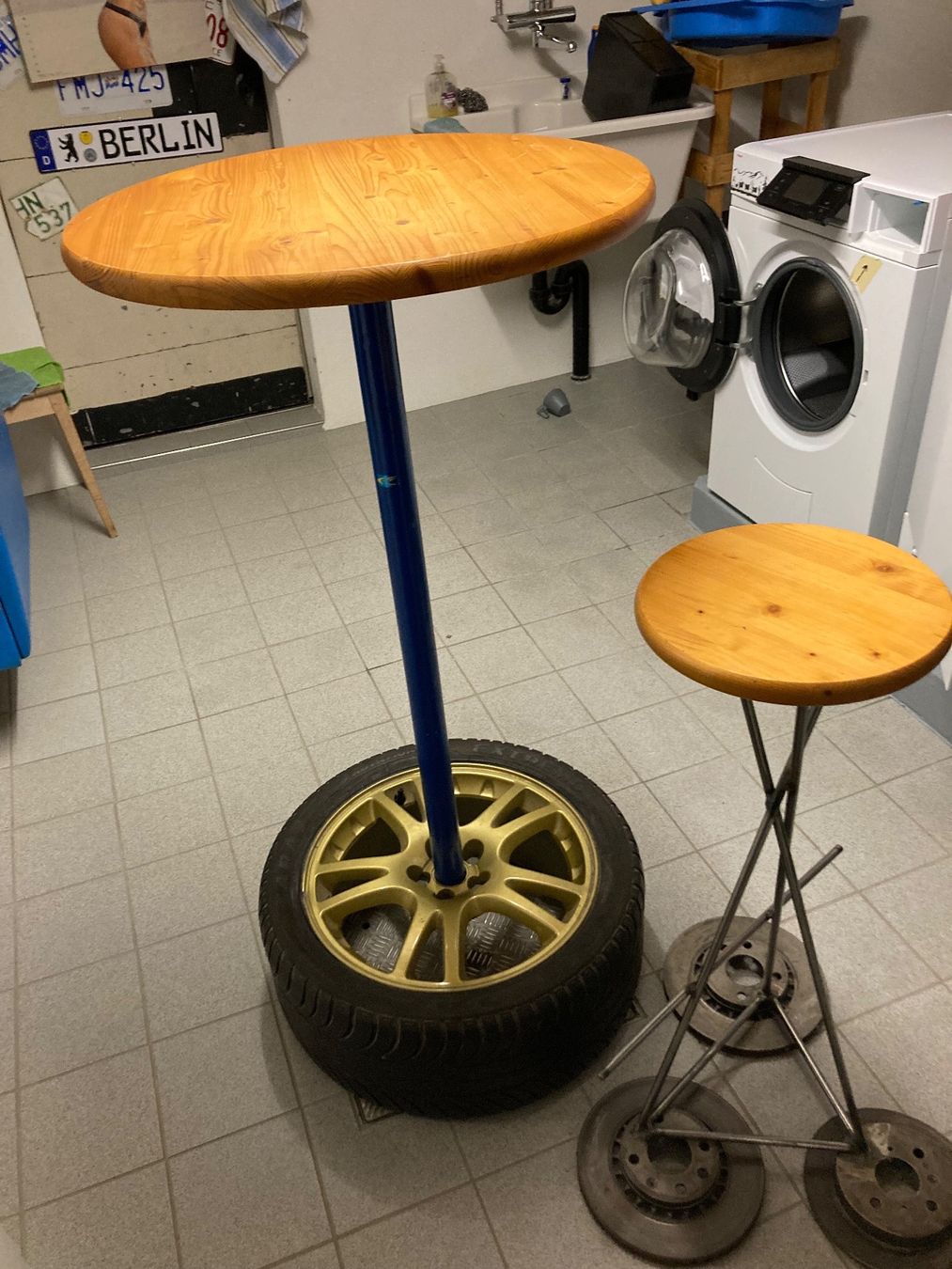 Tische: Bartisch mit Stuhl – Gebraucht aus Thun von Angela_1990