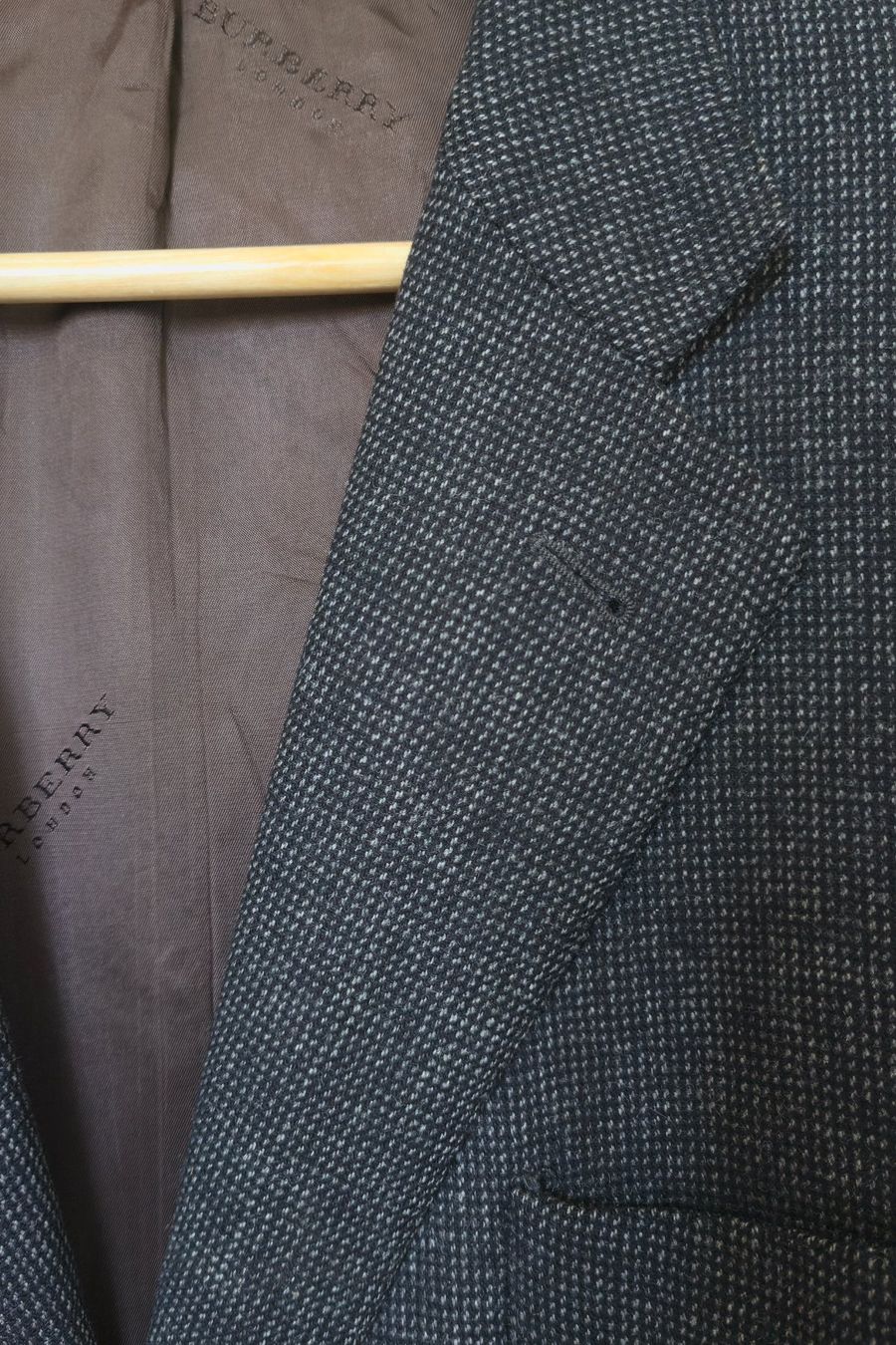 Burberry Giacche: Cachemire Burberry – Usato da Montreux venduto da prl_z2lr 2
