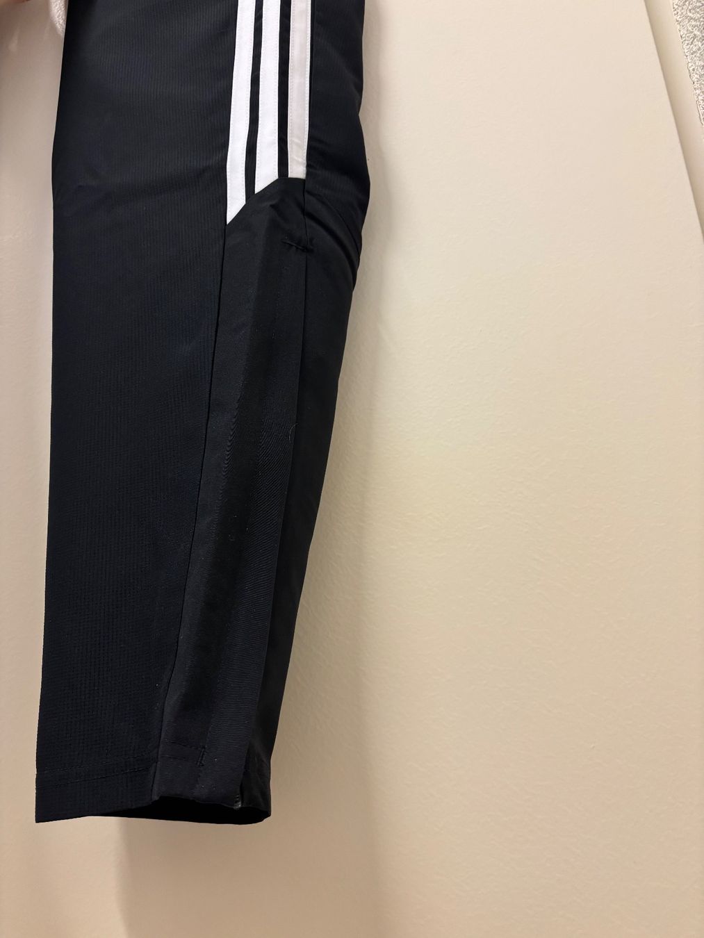 Adidas Pantalons: Adidas Trainingshose – Neuf avec emballage d'origine à Zürich par mc_mike77 3