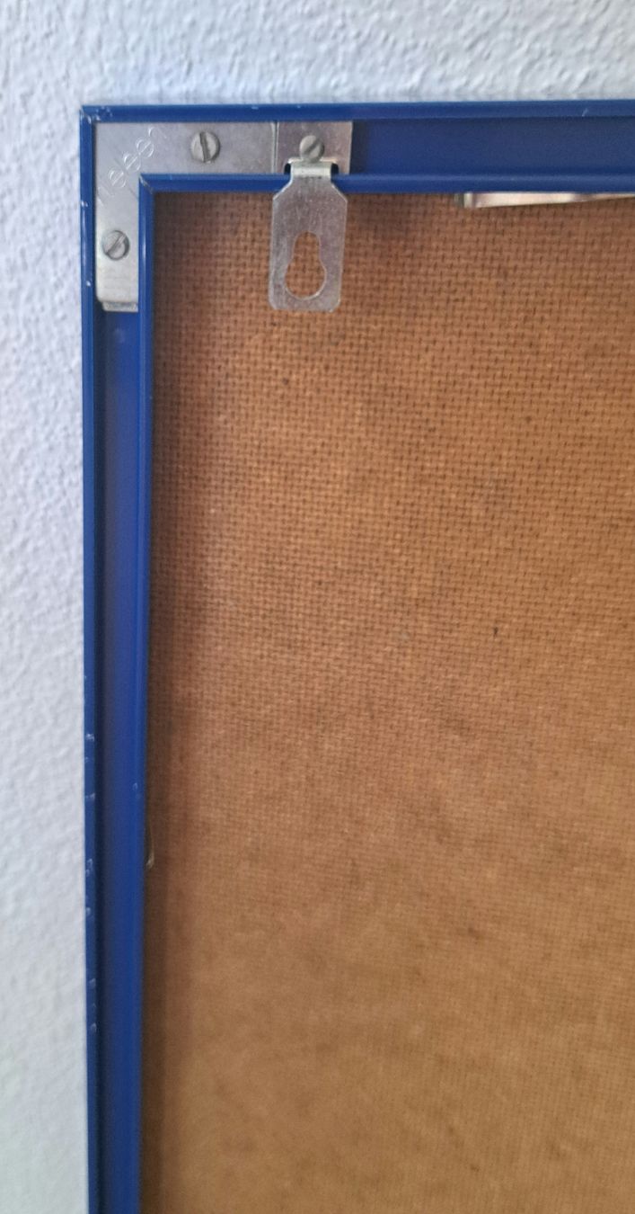 Bilderrahmen: Blauer Alu Bilderrahmen 62x92 – Gebraucht aus Biel/Bienne von Park17 3