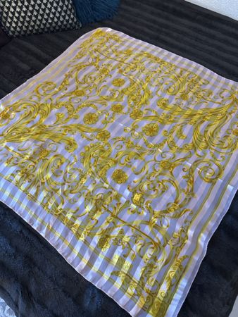 Foulard en soie vintage LANVIN Paris (88x85 cm)