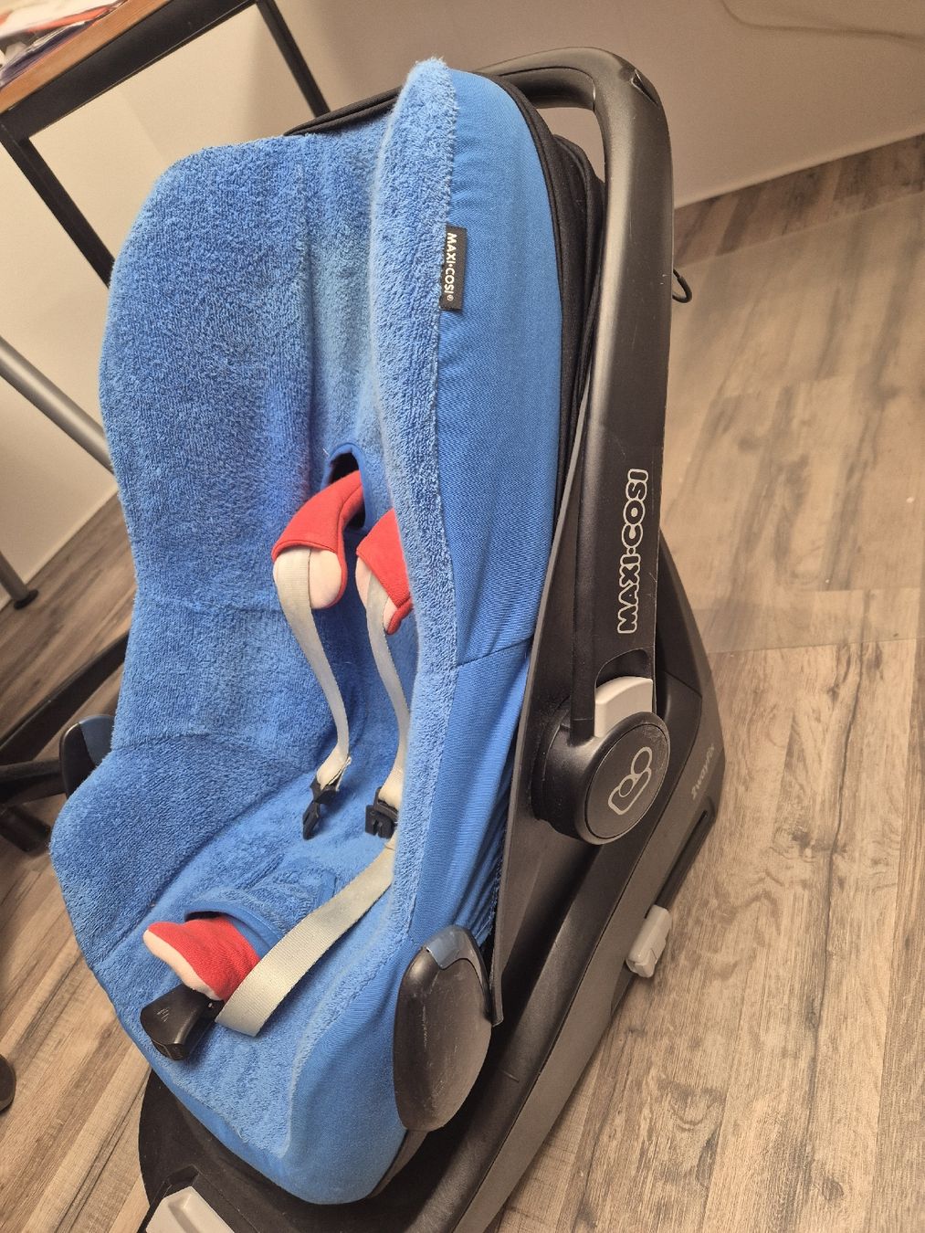 Maxi-Cosi Seggiolini per auto: Maxi Cosi mit Autoverankerung – Usato da Würenlos venduto da sul_cm8q 1