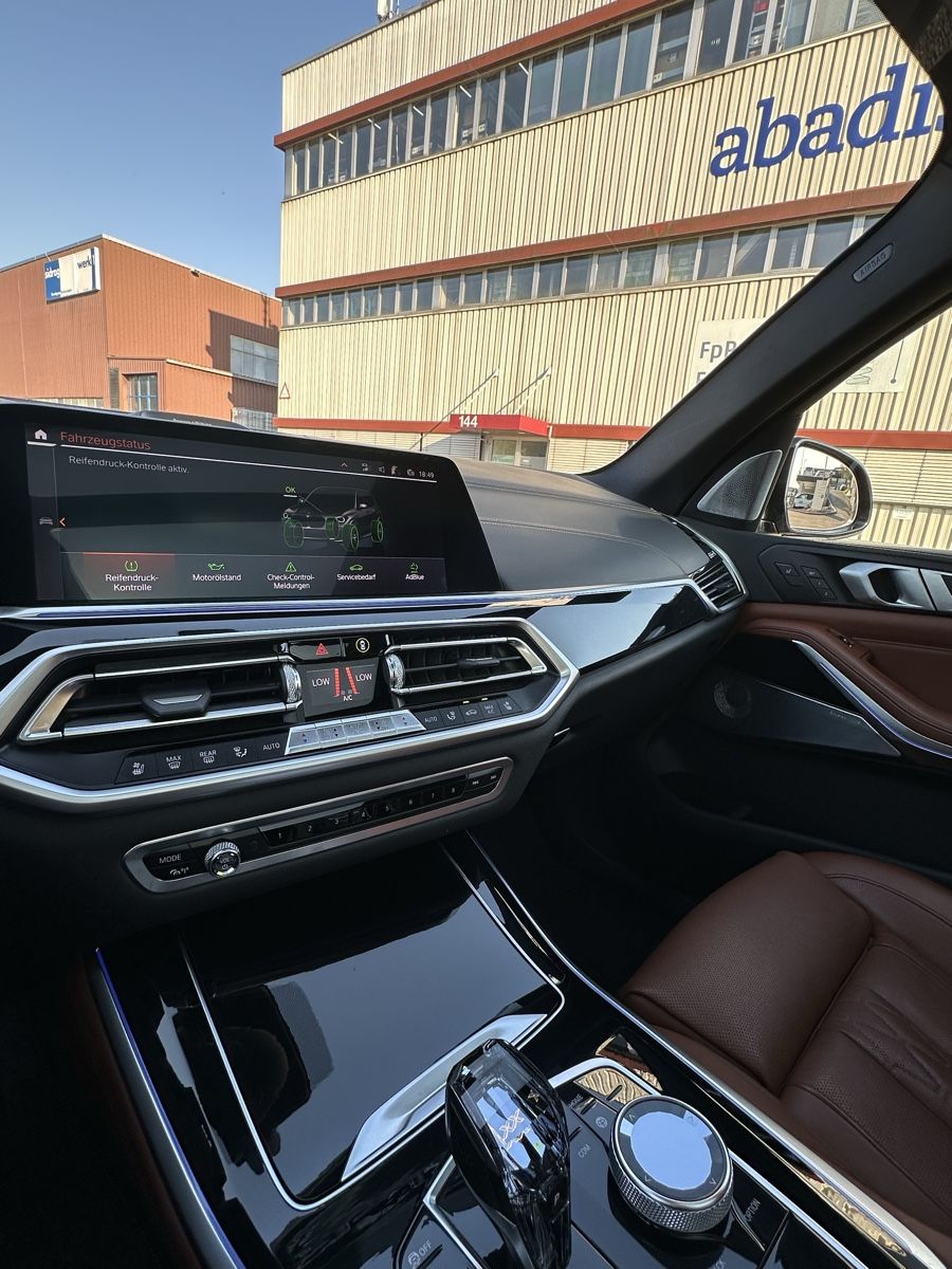 BMW Autos: BMW X5 M50d – D'occasion à Baar par notbeast 6