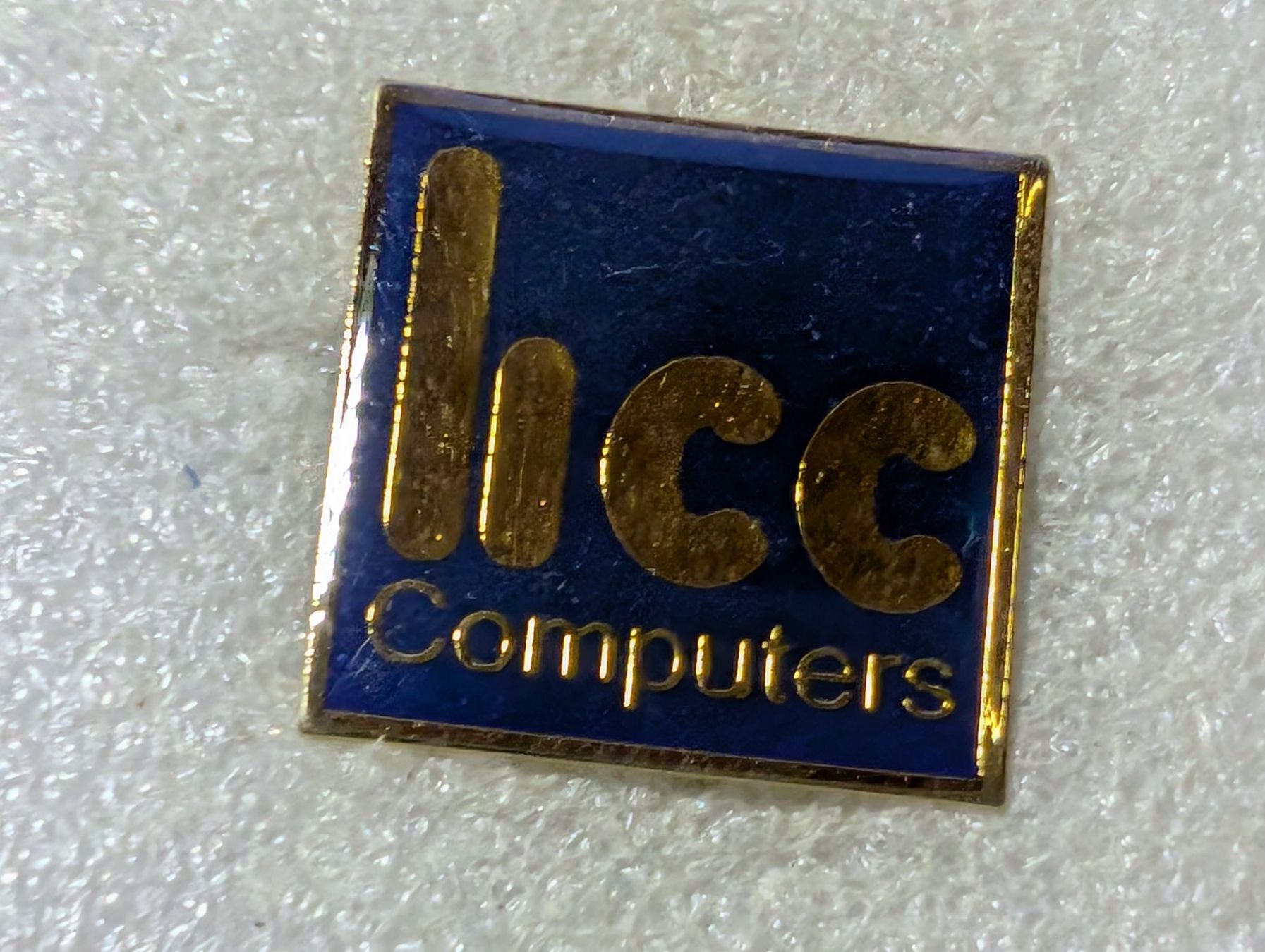 Placchette & Badge: Ansteckpin 122: licc – Usato da Oppligen venduto da Pin-Fall-Shop