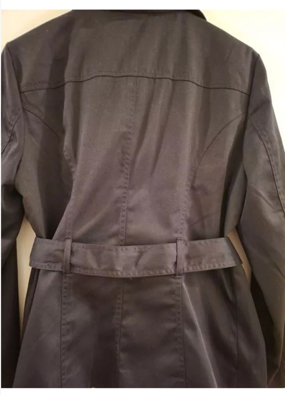 Vero Moda Giacche: Schwarzer Trenchcoat /Jacke VERO MODA L – Usato da St.Gallen venduto da LaMiSa 1