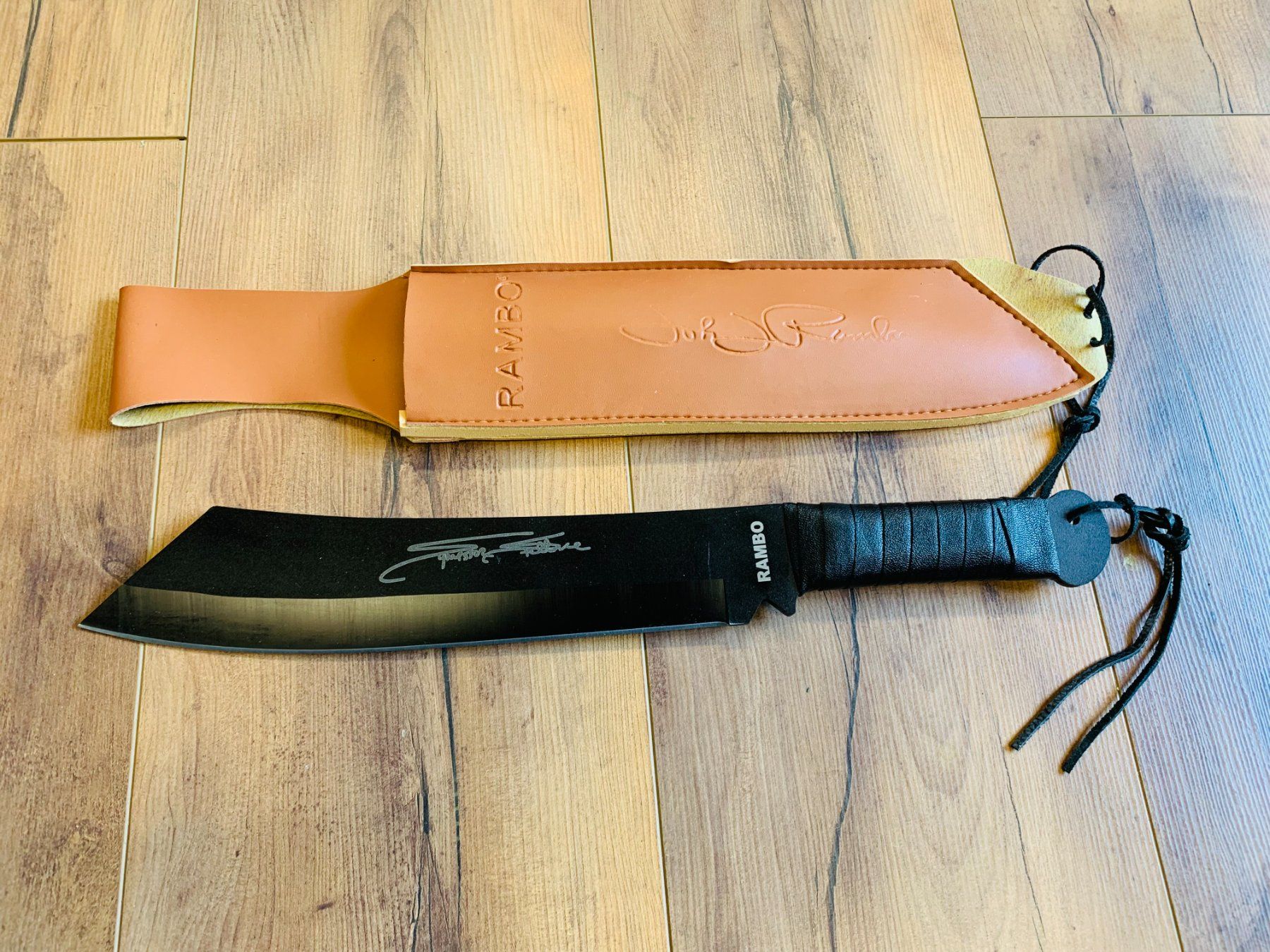 Accessori: RAMBO Machete BLACK Tactical Messer 43cm – Nuovo e nell'imballaggio originale da Bergdietikon venduto da shopAgent 7