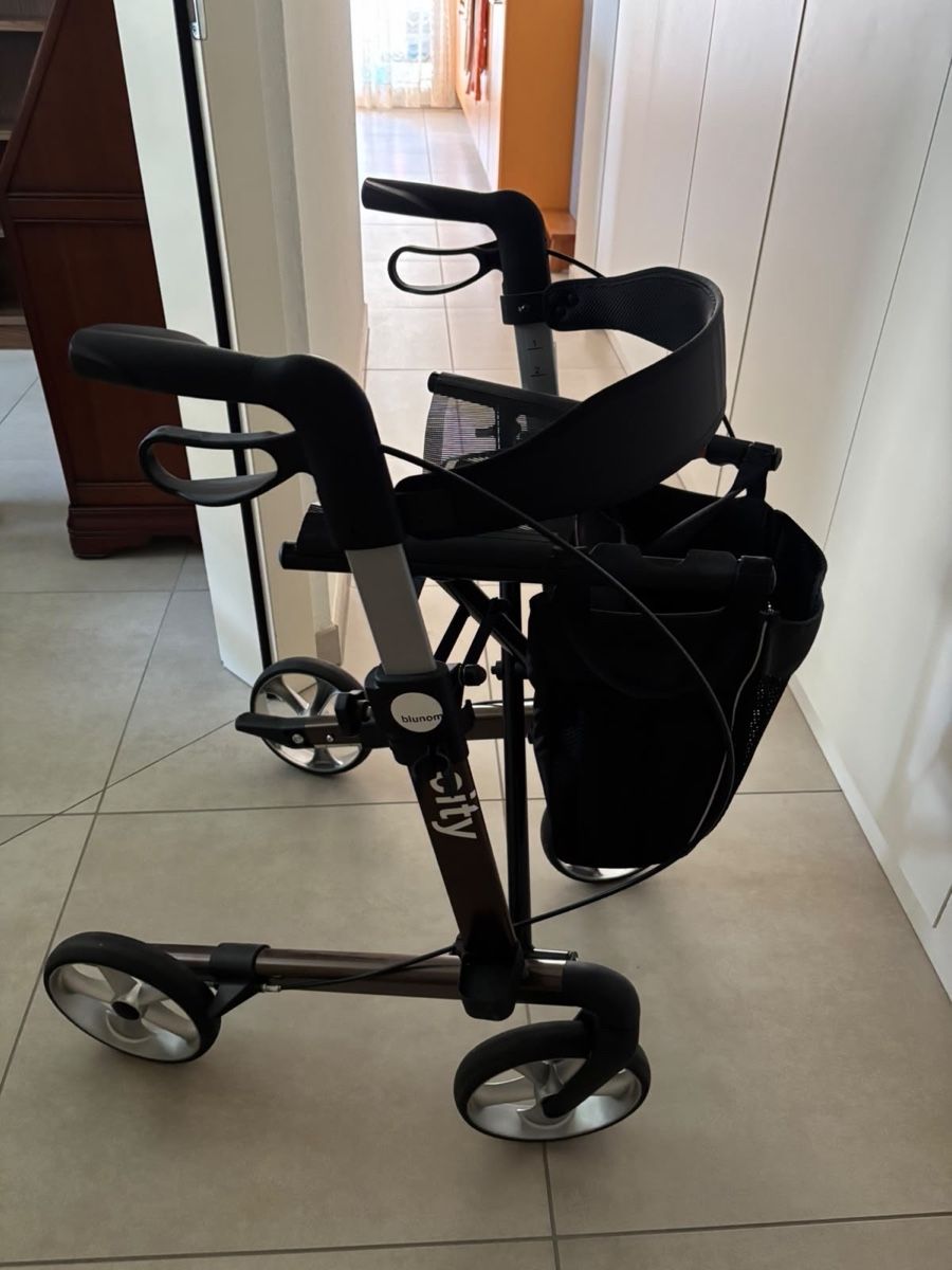 Ausili per la deambulazione: Déambulateur Rollator Mobilex City neuf – Nuovo (secondo la descrizione) da Yverdon-les-Bains venduto da graphicman64