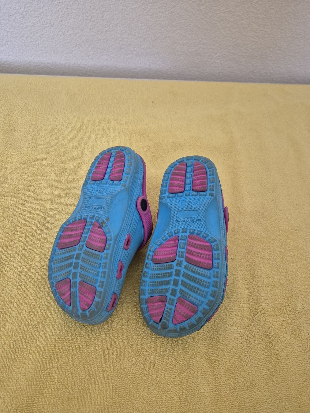 Schuhe für Jungen: Clogs – Gebraucht aus Hörhausen von Nuage81 3