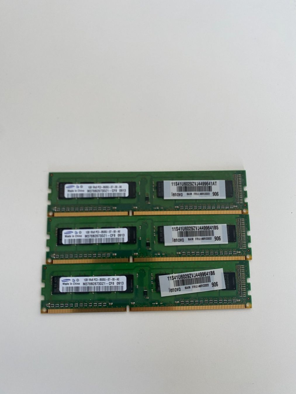Memoria / RAM: 3x 1GB 1Rx8 PC3 8500U – Usato da Ballens venduto da CyprienJ