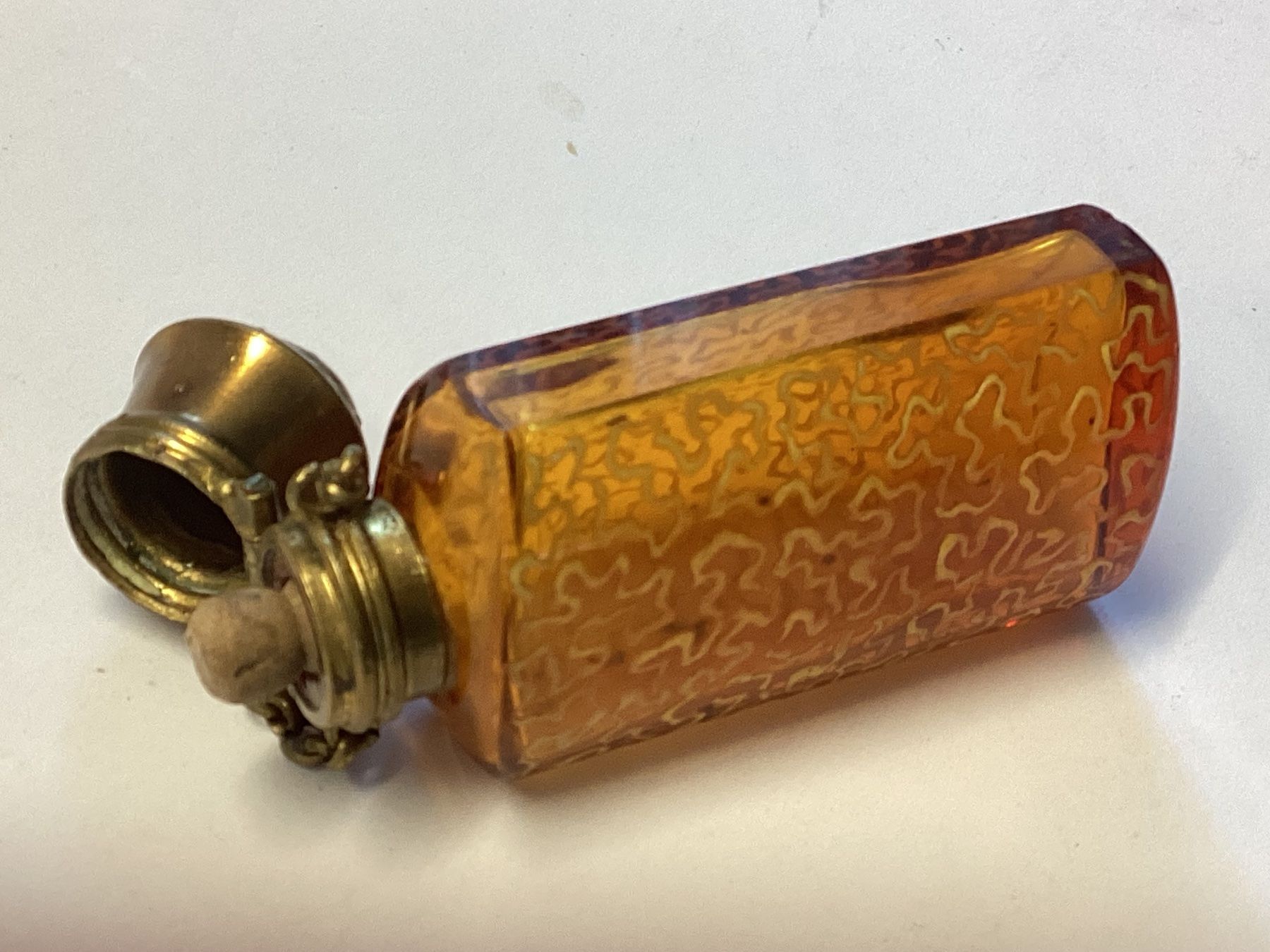 Flaconi: Antiker Parfum Flacon mit Ornament – Usato da Eglisau venduto da mar_5rn2 8
