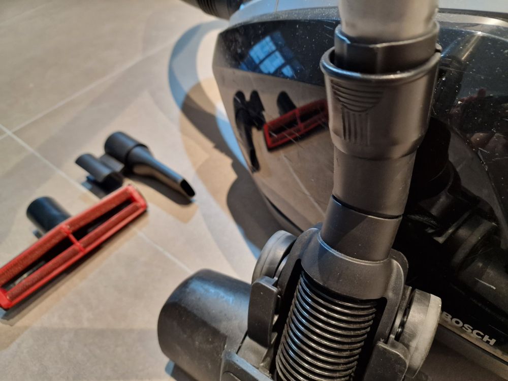 Bosch Relaxx'x Pro Silence Plus Staubsauger | Kaufen auf Ricardo