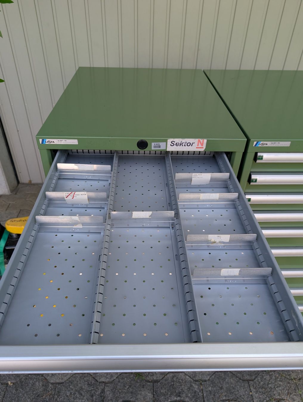 Lista Armadi: Lista Schrank 2x – Usato da Näfels venduto da Ag3 1