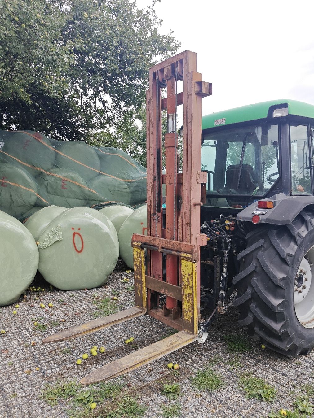 Gabelstapler & Hubwagen: Heckstapler für Traktor – Gebraucht aus St. Gallen von Jan_Falk
