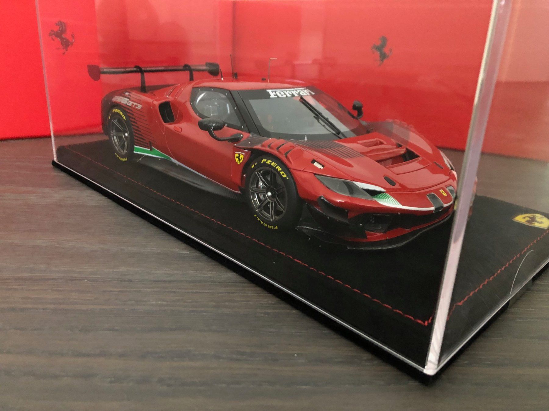BBR Models Modellautos: Ferrari 296 GT3 BBR 1:18 – Neu und originalverpackt aus Wetzikon ZH von mcf18 6