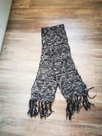 Winterschal, kuschelig warm, schwarz-weiss, neuwertig!