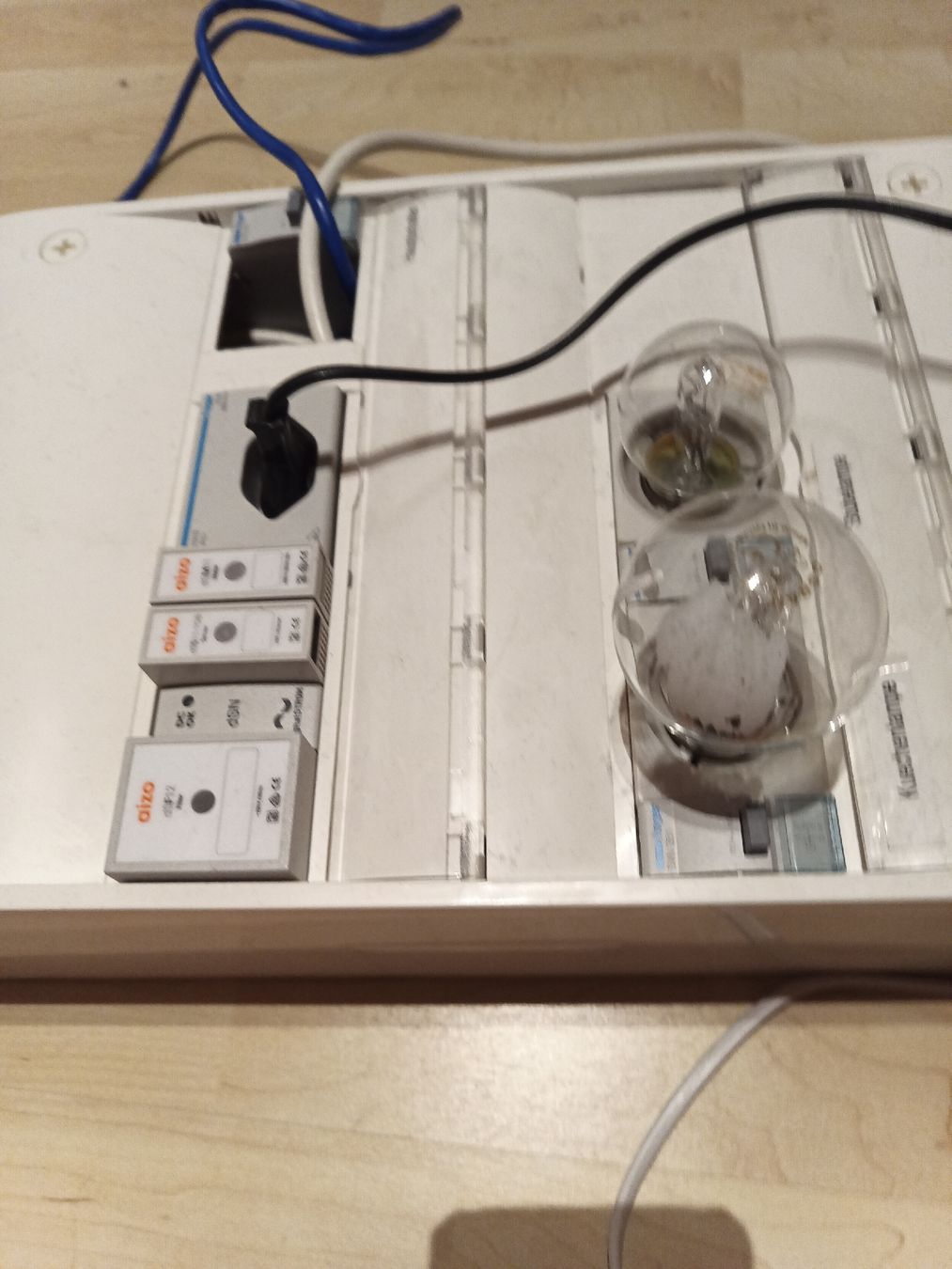 DigitalSTROM Componenti elettronici: digital Strom  Übungsbox mit ds11 server – Usato da Susten venduto da cedeleuzi 1