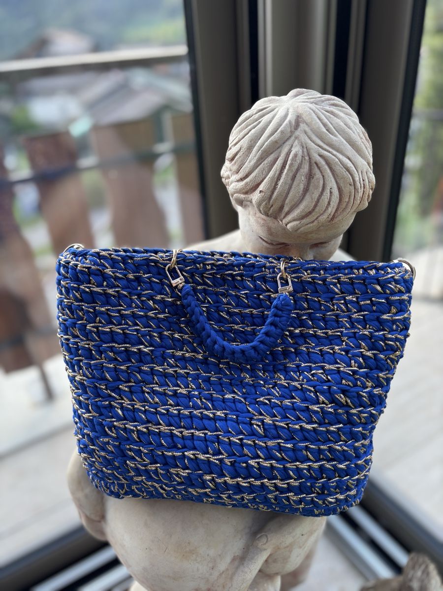 Borse da donna: Handtasche Blau – Nuovo e nell'imballaggio originale da La Garde (Sembrancher) venduto da jan_b6mp 1