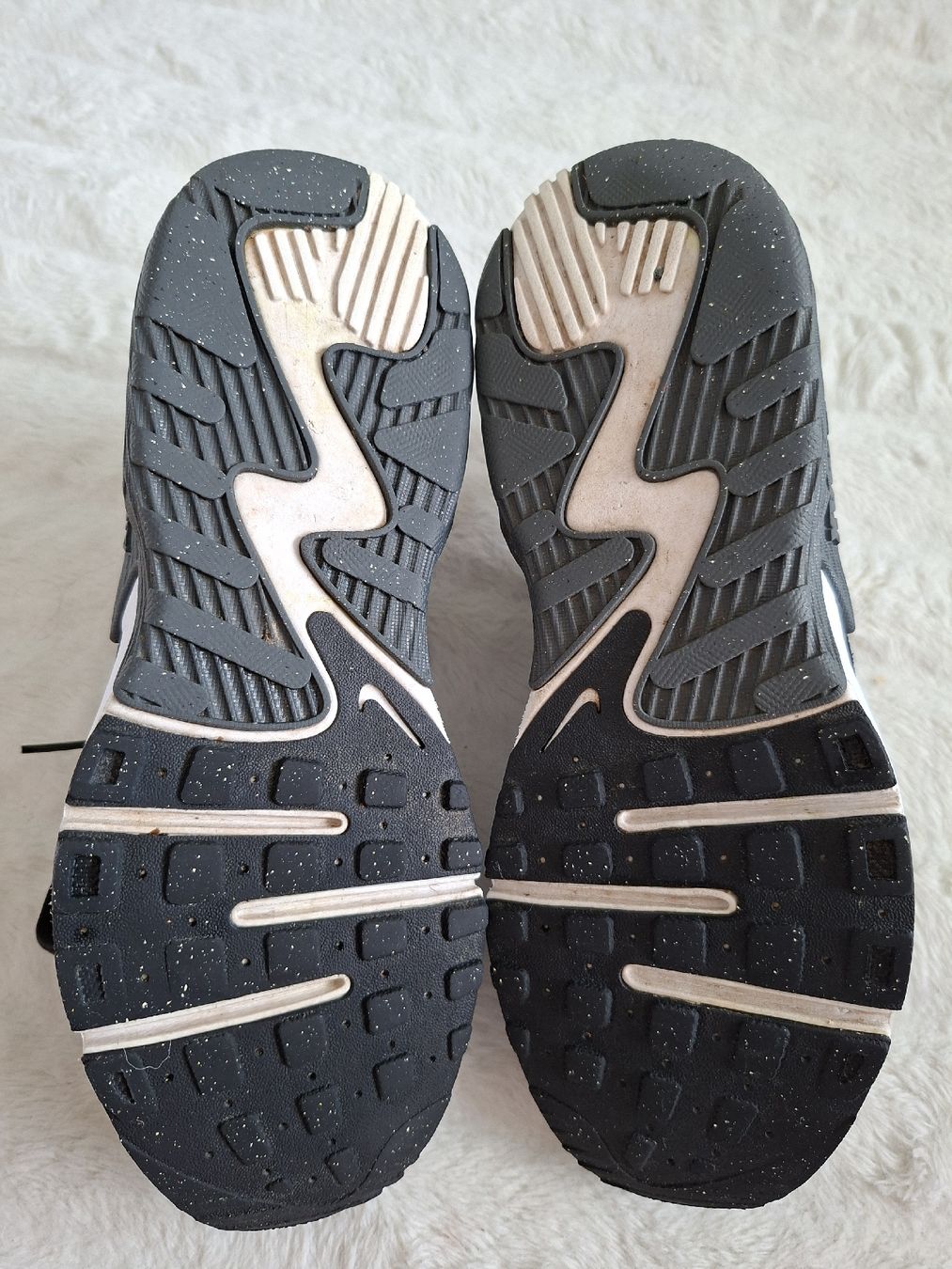 Nike Scarpe da uomo: Baskets Nike Air Max noires, pointure 39, – Usato da Renens VD venduto da ser_j2fn 8