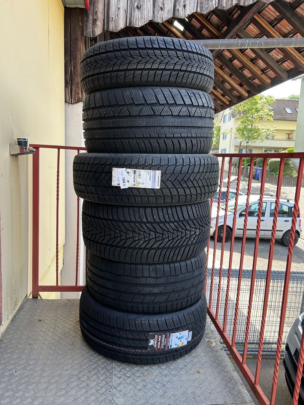 Pneumatici & Ruote complete: ||•  6 Einzelpneus - 6 Stück /166s – Nuovo e nell'imballaggio originale da Zürich venduto da LUIS-B 1