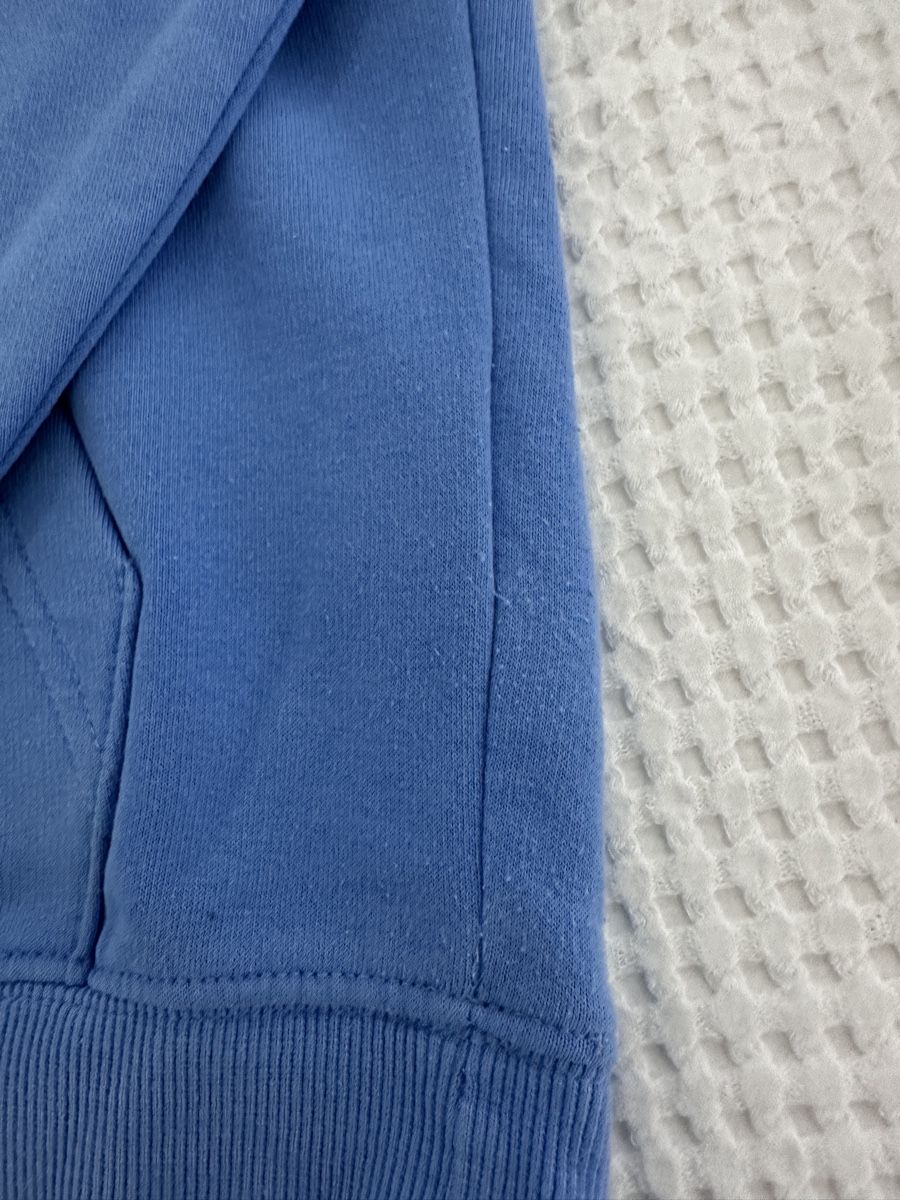 Pulls & Sweat-shirts: Kapuzenpullover FSBN blau Grösse – D'occasion à Oberurnen par nes_8xqt 4
