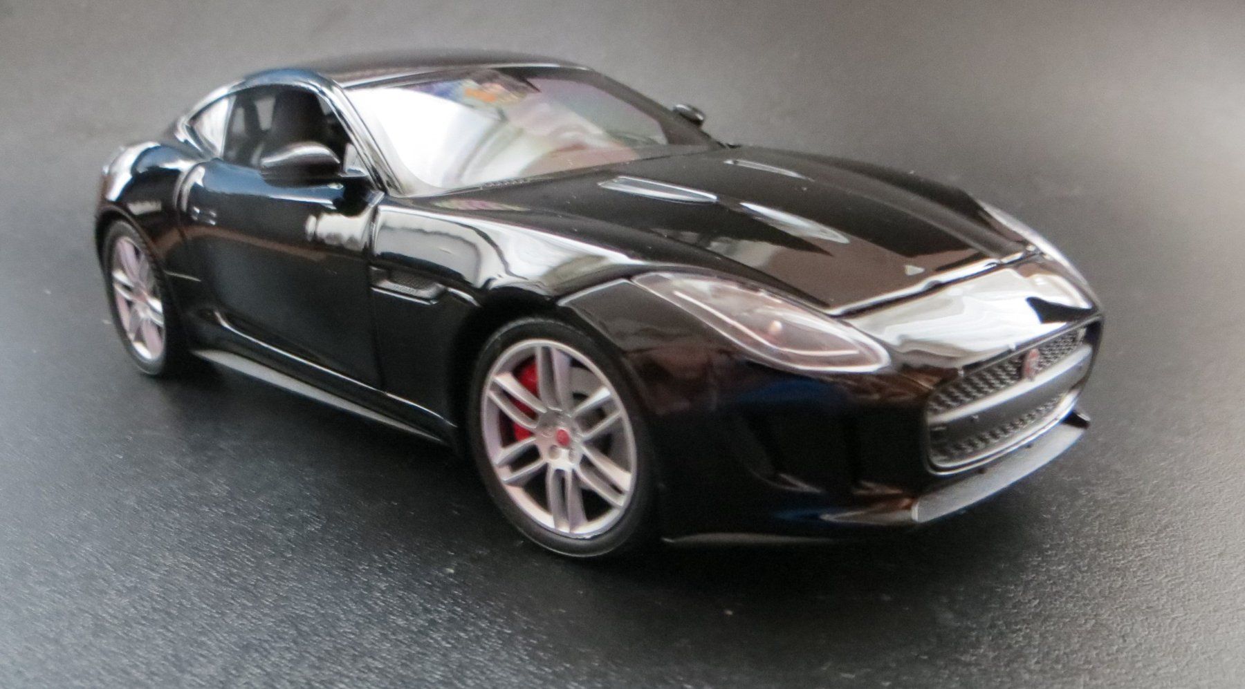 Welly Modellini d'auto: Jaguar F-Type – Usato da Herisau venduto da Simonalb 4
