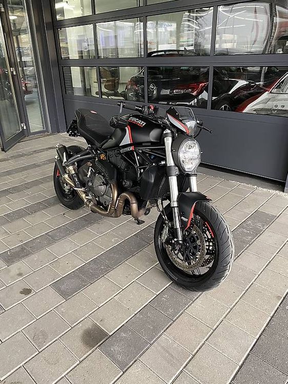 Ducati Monster Gebraucht
