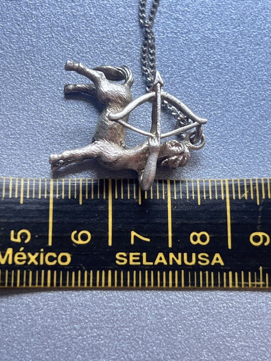 Ketten: Vintage Silver Sagittarius Centaur Archer Necklace! – Gebraucht aus Laufen von Trendmarket 7
