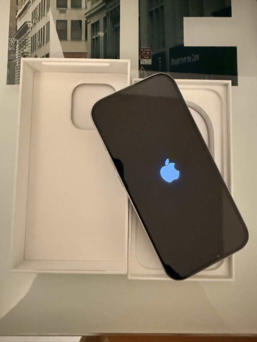 Apple Portables: iPhone 16 Pro – Neuf (Voir description) à Saland par nik_pl77 1