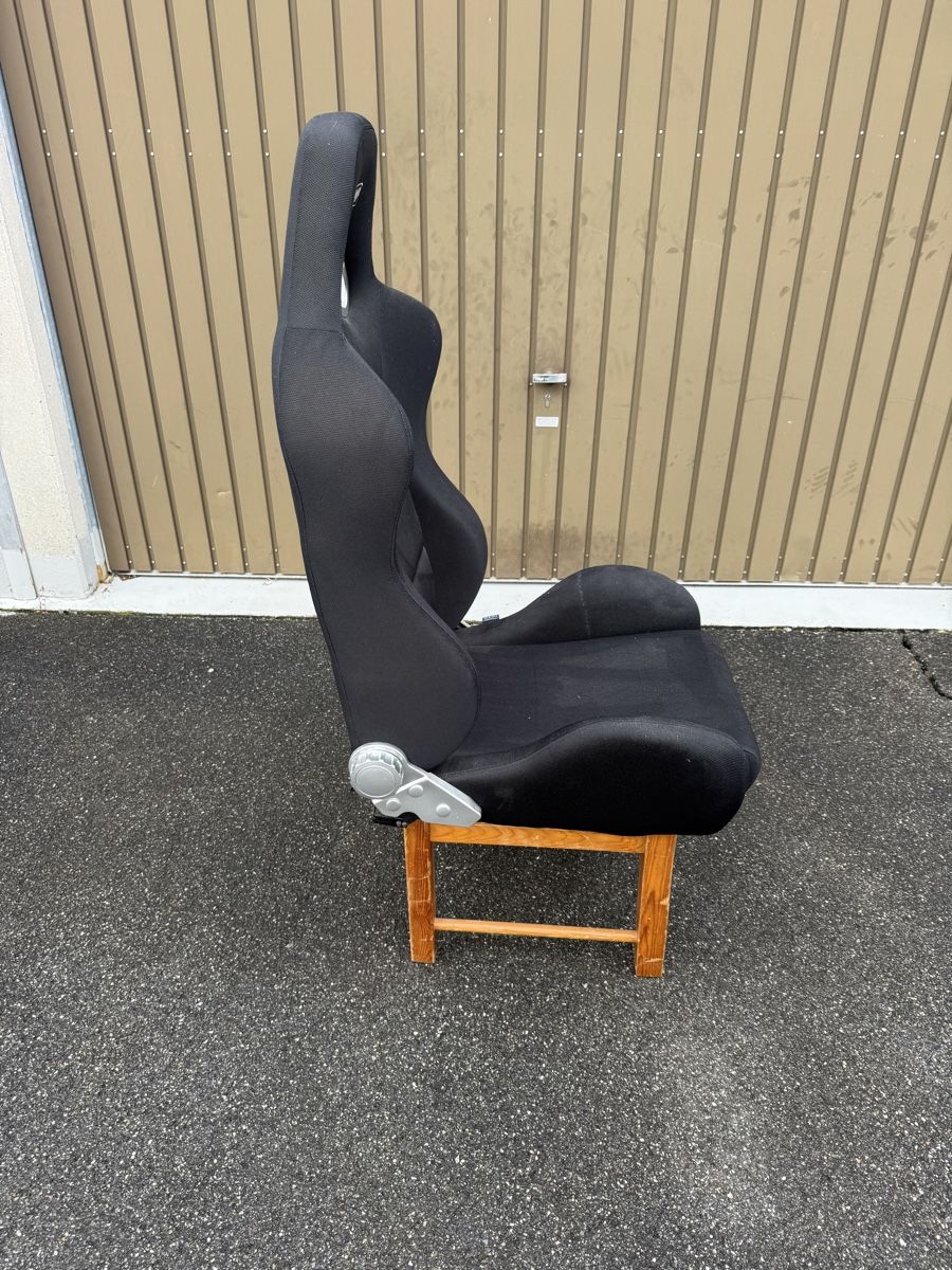 OMP Tutti pezzi di ricambio auto: Schalensitz / Rennsitz OMP – Usato da Bonaduz venduto da twoengines 3