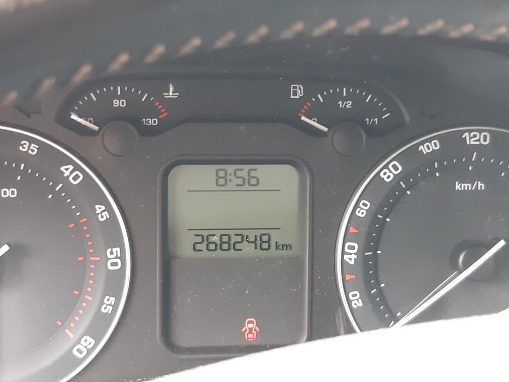 Skoda Automobili: Skoda Octavia, Combi Ambiente A5 (DPF) – Usato da Obfelden venduto da mei_9kxw 6