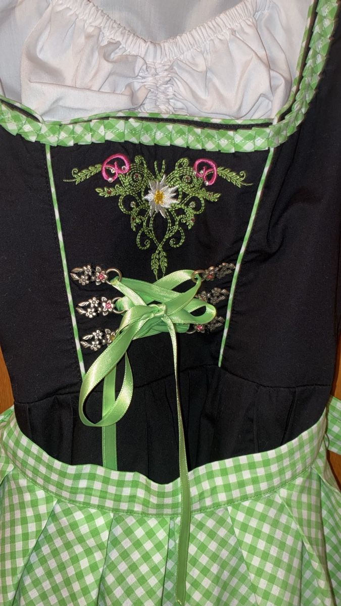 Kleider: Dirndl Gr. 36 – Gebraucht aus Full-Reuenthal von Firu 1