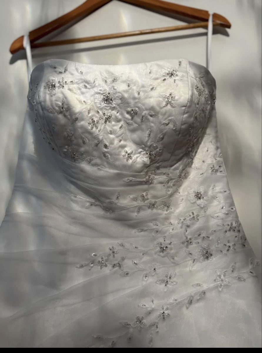 Vestiti: Wunderschönes Hochzeitskleid – Usato da Recherswil venduto da san_mlf9 3
