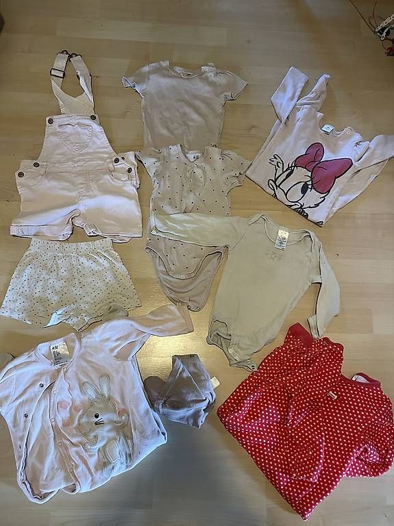 Ensembles coordonnés: Grosses Kleiderpaket Grösse 80 – D'occasion à Murten par ka_koen 2