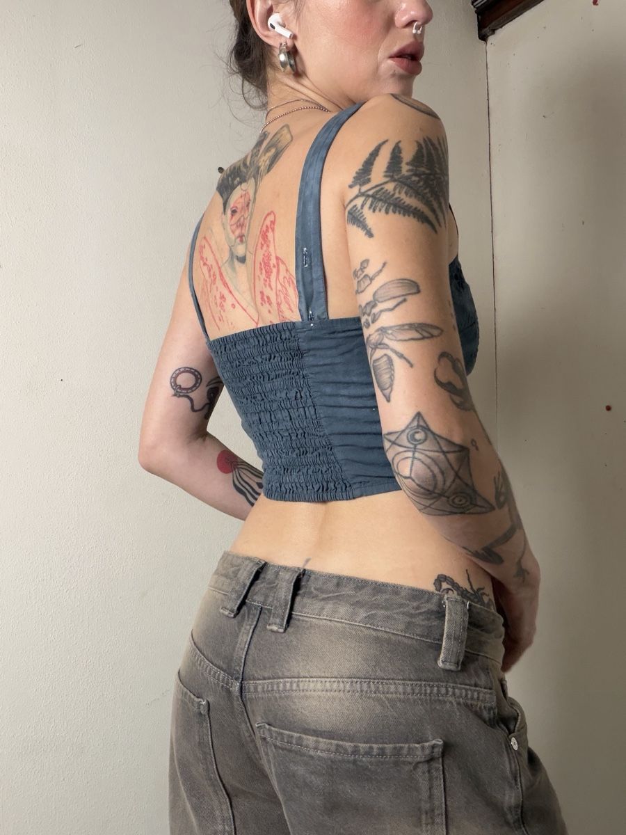 Tops: blue embroidered crop top size S – D'occasion à Knonau par Grapesvintage 2