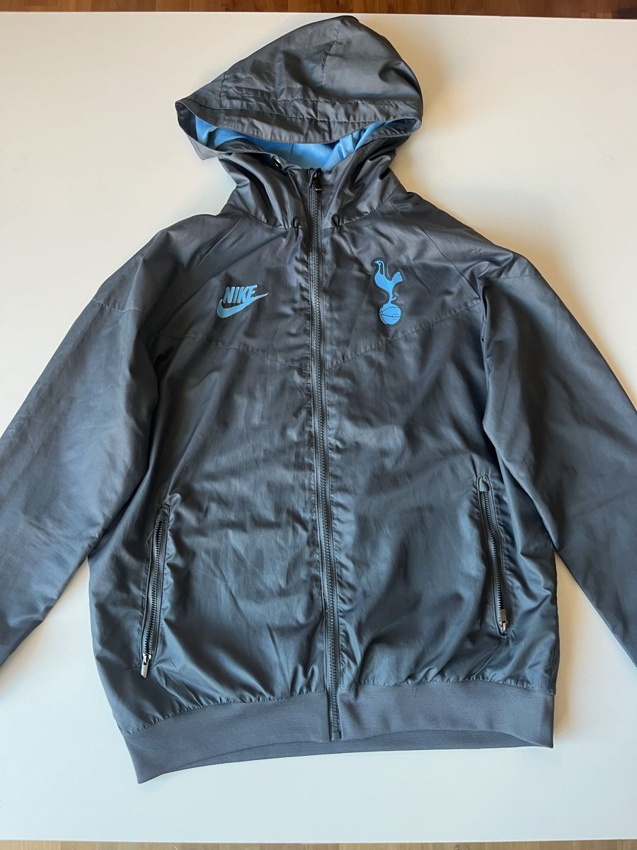 Nike Giacche: Tottenham Hotspur Windbreaker – Usato da Köniz venduto da jan_xzq9