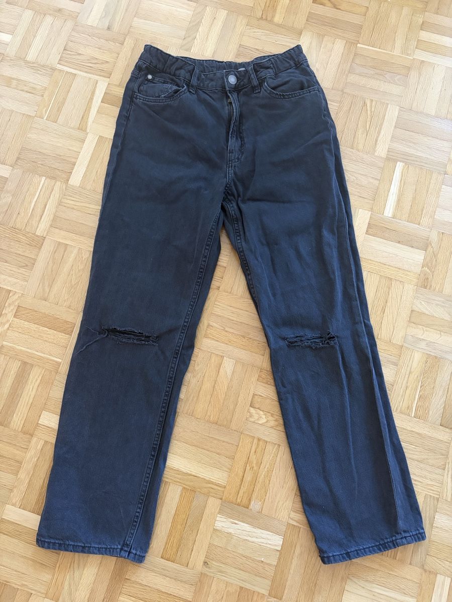 H&M Pantaloni: Schwarze Jungs Hose – Usato da Fehraltorf venduto da van_dw58