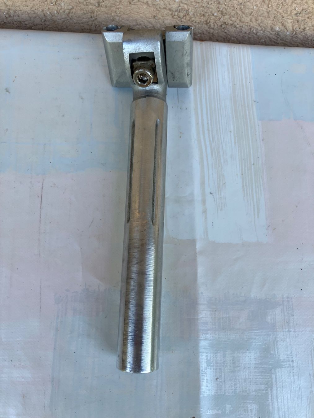 Pièces détachées: Sattelstütze Kalloy, 25.4mm – D'occasion à Trimbach par cendira 2
