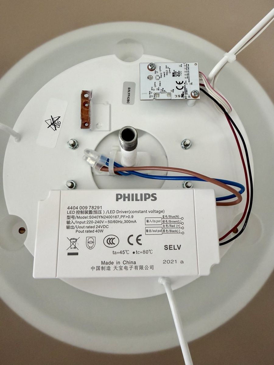 Philips Kronleuchter & Deckenlampen: Philips LED Deckenleuchte 33.5W-sehr gutter Zustand  – Gebraucht aus Küsnacht ZH von mar_tr9p 2
