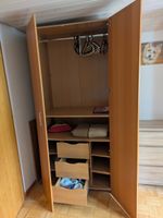 Kleiderschrank 