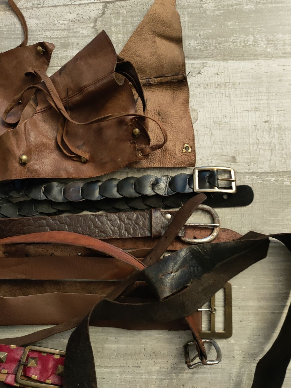 Kit bricolage: Leder-Konvolut Bastelmaterial – Usato da Gipf-Oberfrick venduto da minini 2