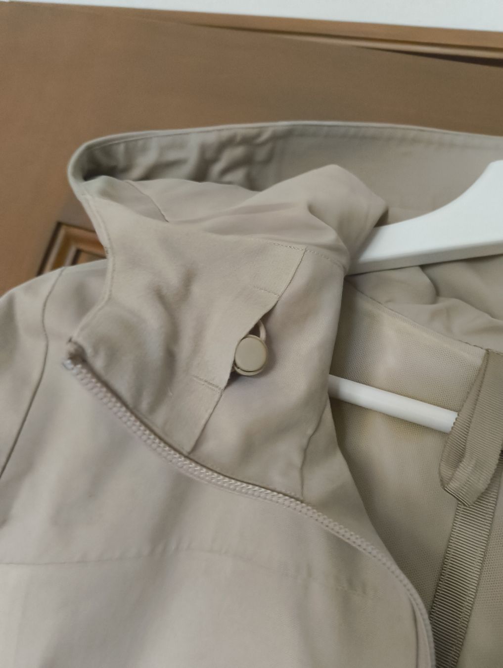 Lululemon Giacche: Lululemon Rain Coat Jacke – Usato da Stein am Rhein venduto da DaOhana 3