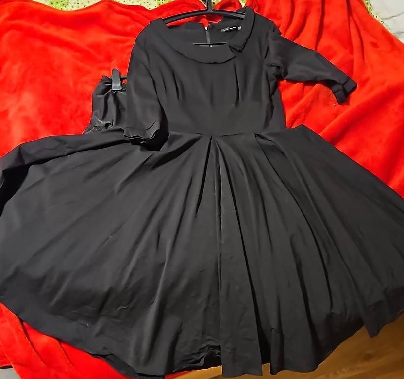 Kleider: 60's Kleid sixties schwarz – Gebraucht aus Reinach AG von des_des
