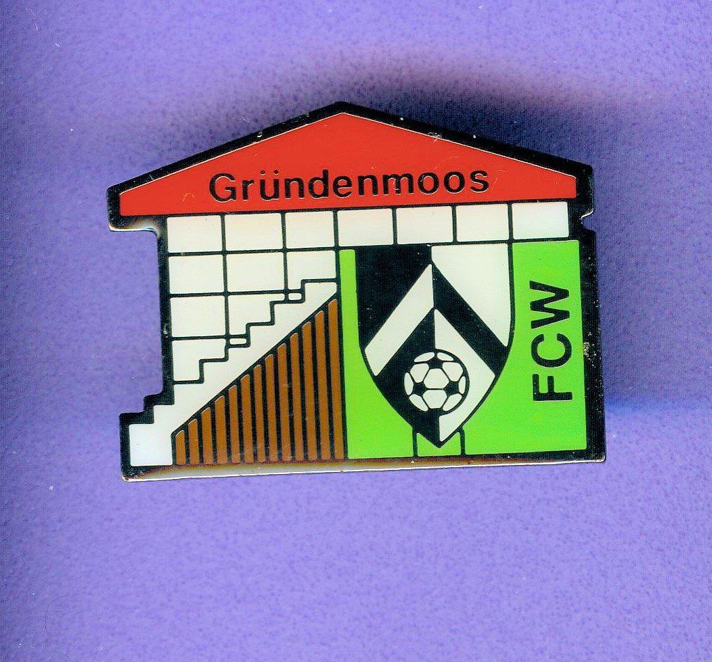 Placchette & Badge: FC WINKELN  Gründenmoos – Usato da Winterthur venduto da Sammleroase